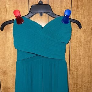 I never went to prom because of COVID, that’s why I’m selling it.